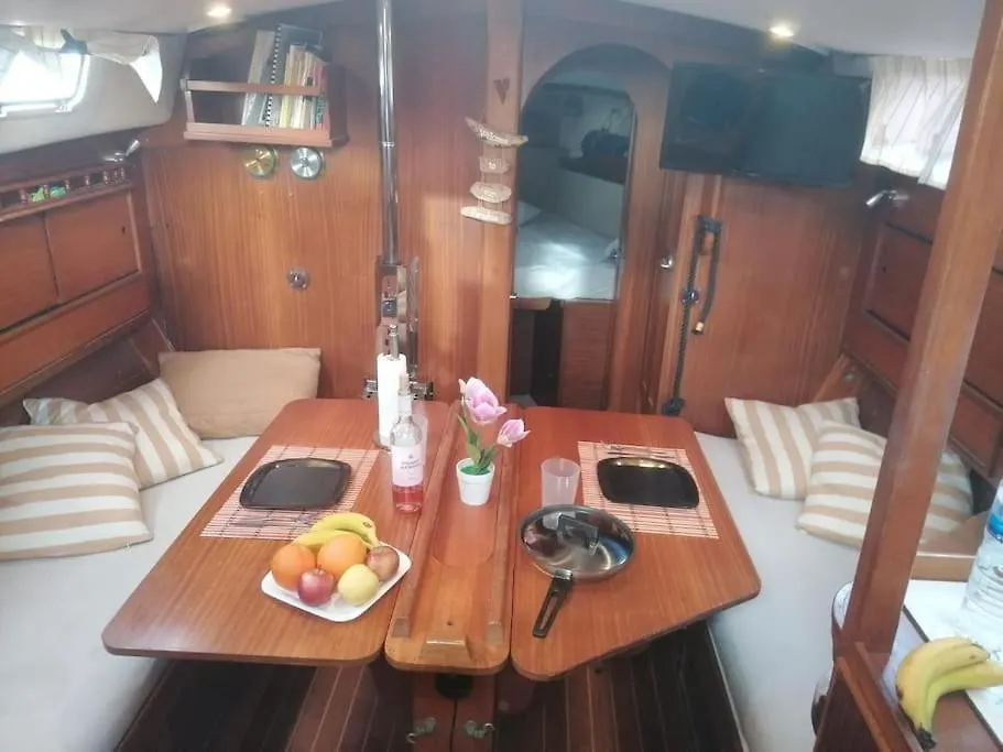 Botel Cozy Sailboat Experience Hotel Las Galletas